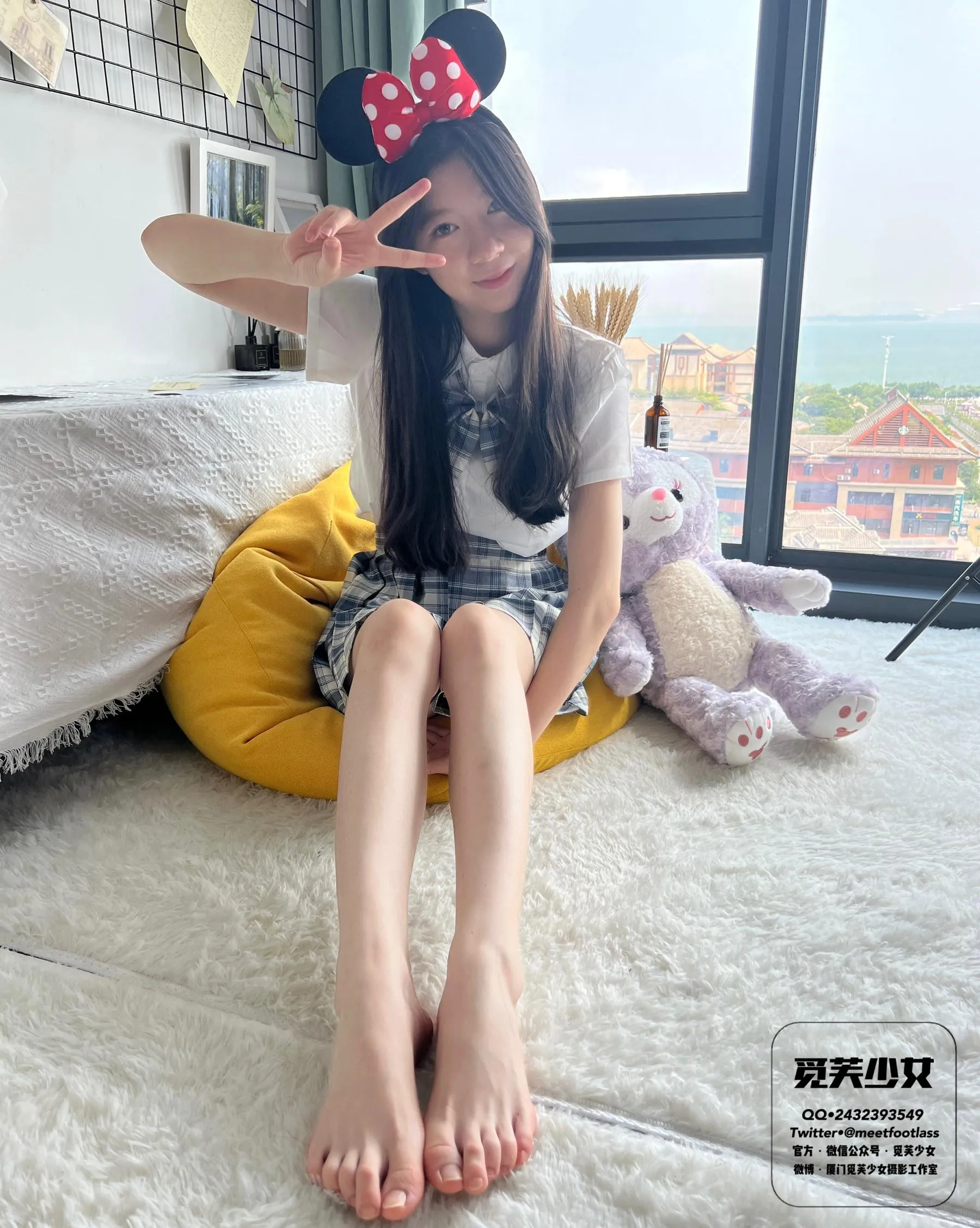 [觅芙少女]NO.003 风中摇曳的JK制服与18岁的青春一起绽放 [151P]插图3